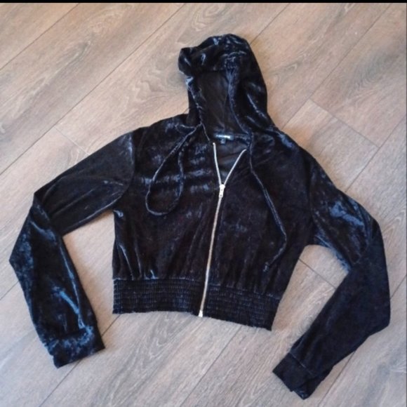 Fashion Nova Tops - Fashion Nova Cropped Hoodie jacket